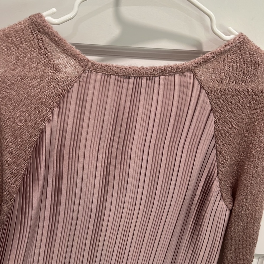 Pink top - Picture 4 of 6